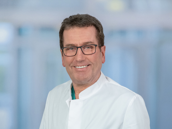 Univ.-Prof. Dr. med. Christian Butter Chefarzt der Abteilung Kardiologie - Immanuel Herzzentrum Brandenburg in Bernau bei Berlin Univ.-Prof. Dr. med. Christian Butter Chefarzt der Abteilung Kardiologie - Immanuel Herzzentrum Brandenburg in Bernau bei Berlin